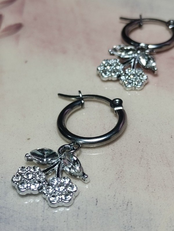 Producto - Aros argollas cerezas strass cubic