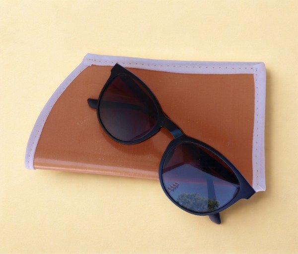 Producto - Porta lentes/anteojos