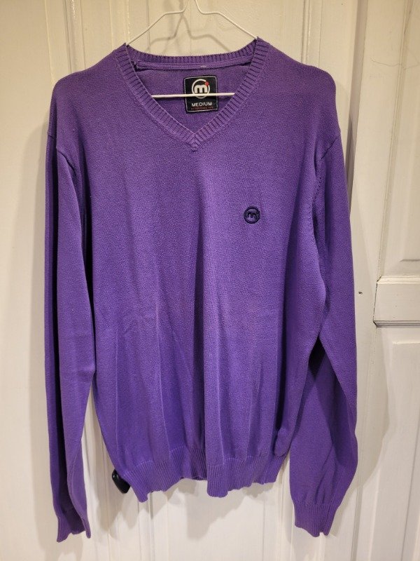 Producto - Sweater MISTRAL violeta escote en v Talle M - PRECIO: 49X - 0