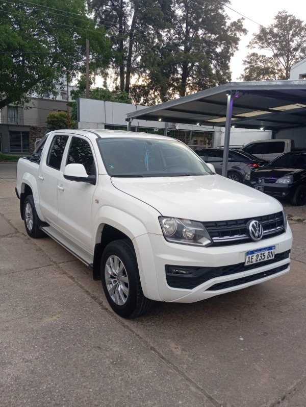 Producto - Volkswagen Amarok Comfortline 2.0 TDi 4x2 2020