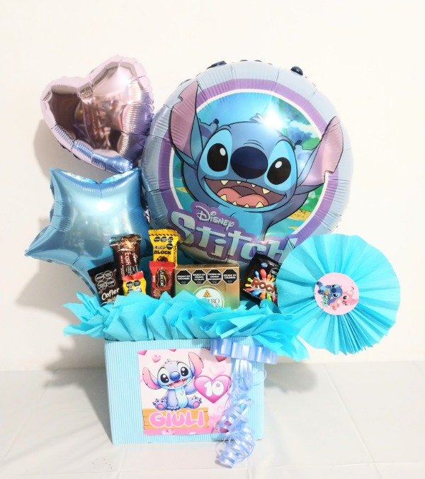 Producto - Arreglo de globos Stitch con caja de Ferrero y 6 chocolates
