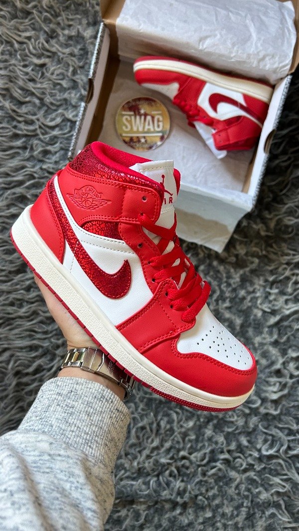 Producto - JORDAN RETRO 1 RED CRACKED LEATHER - 0