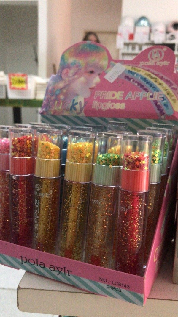 Producto - LABIAL BRILLO