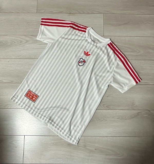Producto - Remera River Plate Icon 2025