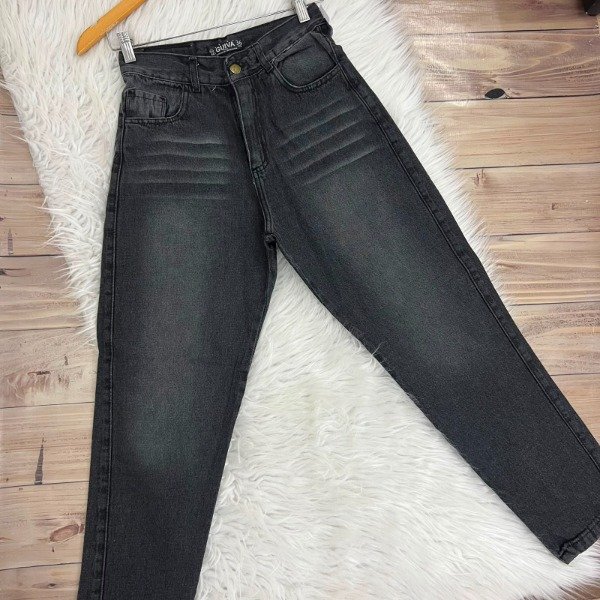 Producto - 671 - JEAN MOM NEGRO LOCALIZADO