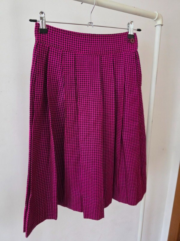 Falda fucsia acampanada — imagen 2