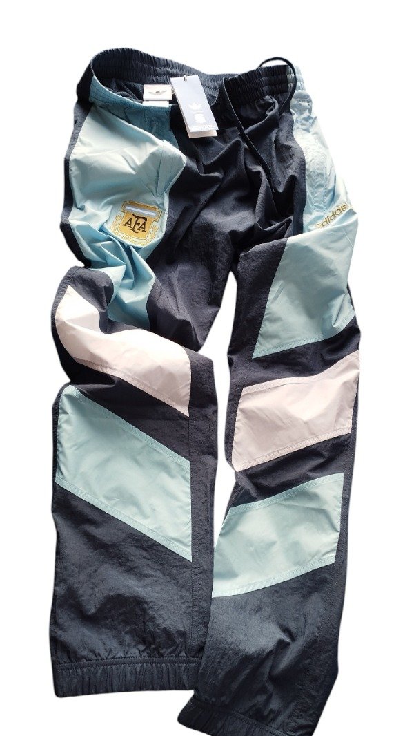 Producto - Pantalón argentina EQT - 0