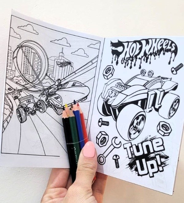 Producto - Mini libro para colorear + 6 lápices