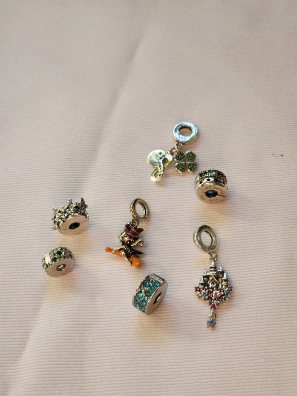 Producto - Charms para pulseras tipo Pandora