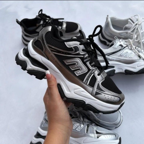 Producto - Zapatillas E 520