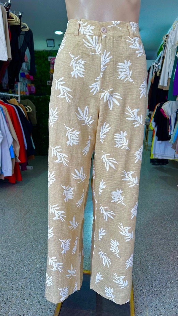 Producto - PANTALÓN BORDADO SASTRERO CAMEL