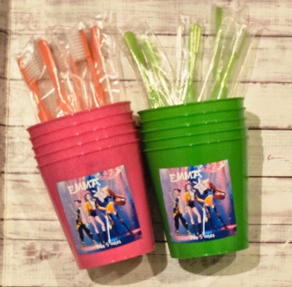 Producto - Vaso con cepillo de dientes - 6