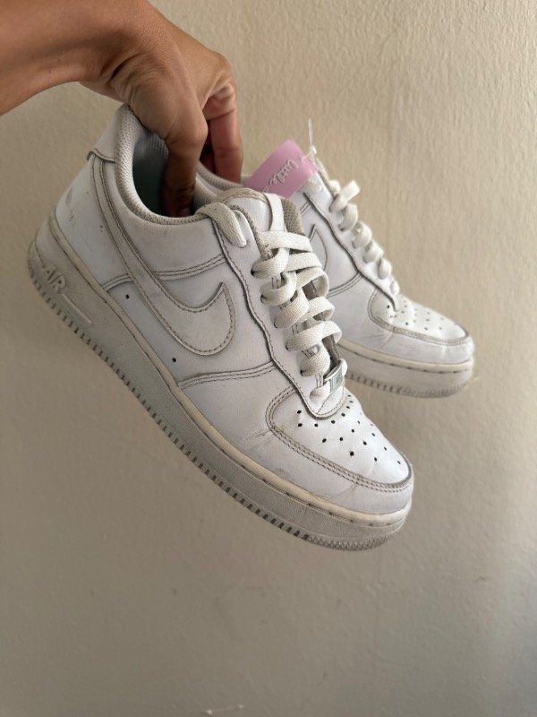 Producto - Zapatillas NIKE AIR FORCE 1 07 talle 38 cpm55