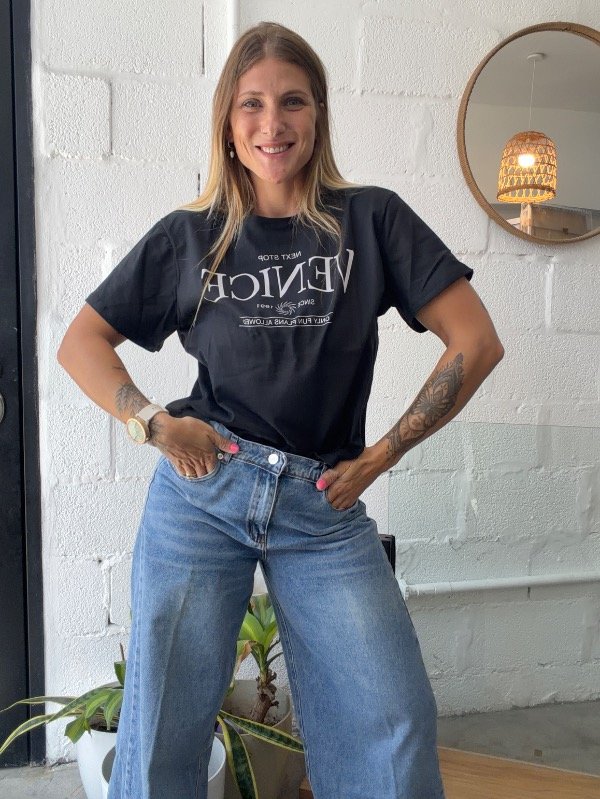 Producto - Remera Básica Venice Negra