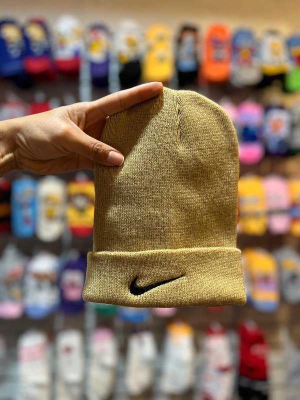 Producto - Gorro lana NK camel/ adultos