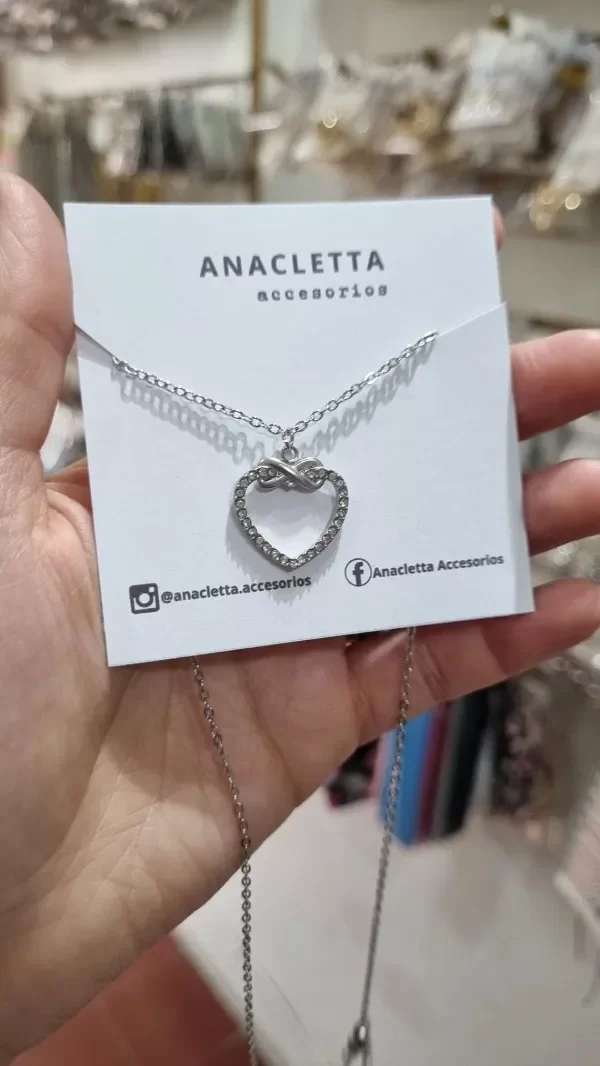 Producto - Gargantilla corazon con infinito strass blanco aq