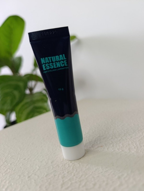 Producto - NATURAL ESSENCE - HIDRATANTE - 15 GR