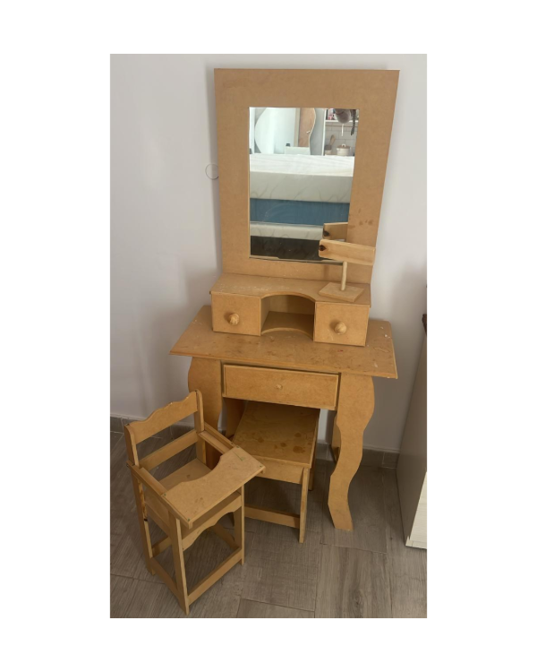 Producto - Tocador con banquito y sillita para peques