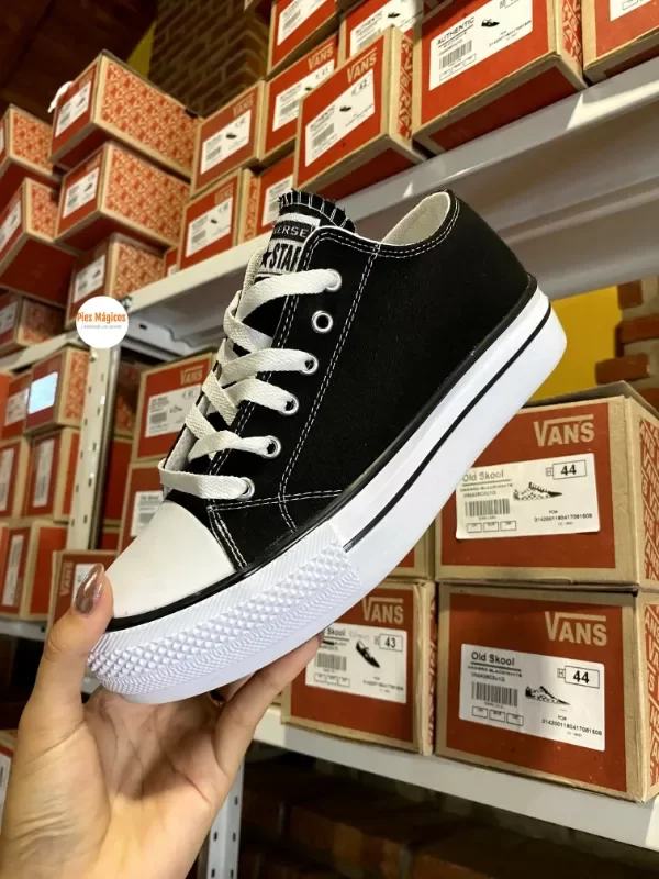 Producto - Converse negra con plataforma