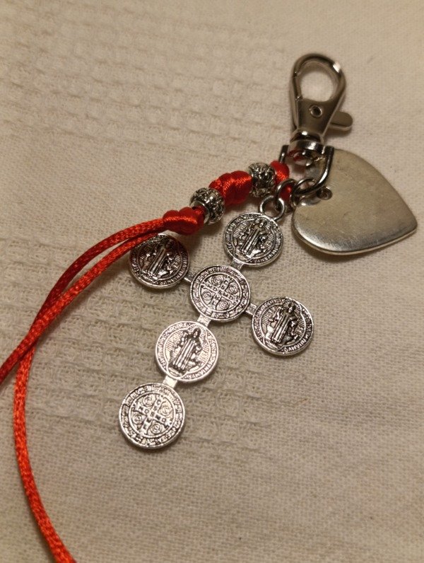 Producto - Llavero Cruz de San Benito