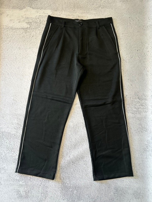 Producto - Pantalón Sastrero con Vivos Negro