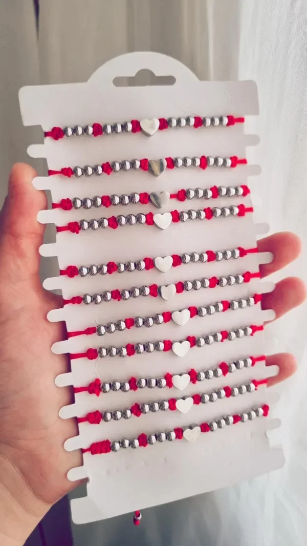 Producto - Pulsera roja regulable bolitas y corazon