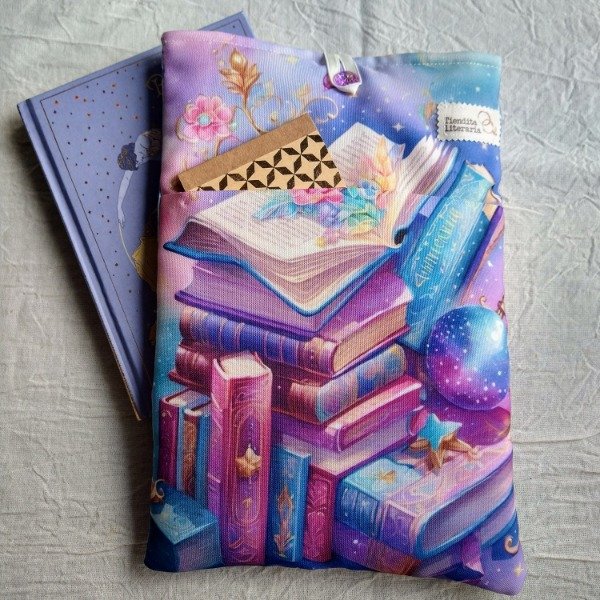 Producto - Funda con bolsillo Libros.