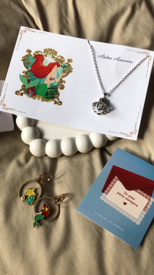 Producto - Combo: collar shell con perla Ariel + 2 tarjetas + aros (a elección)