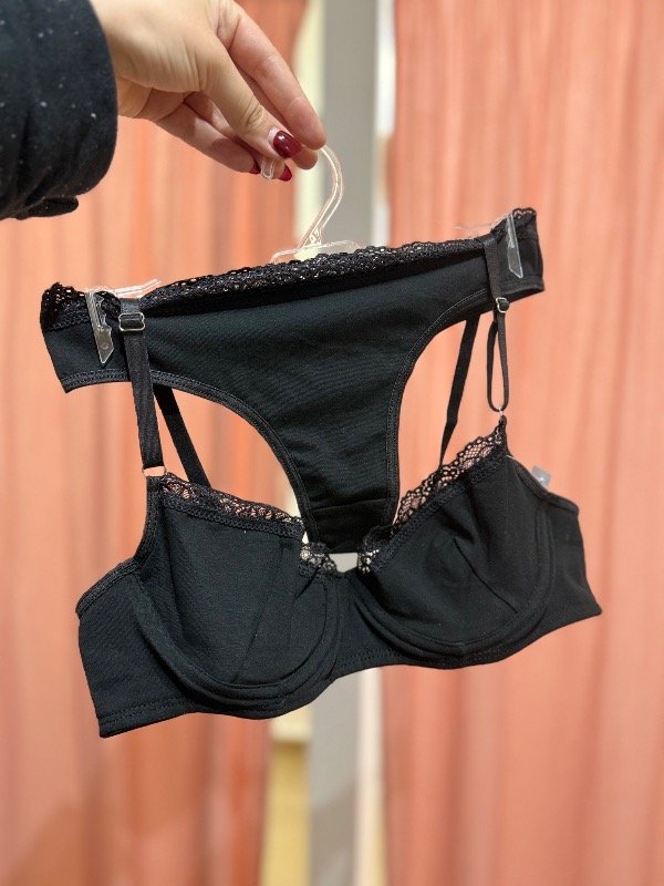 Producto - Cod. 676 - Conjunto con arco sin relleno