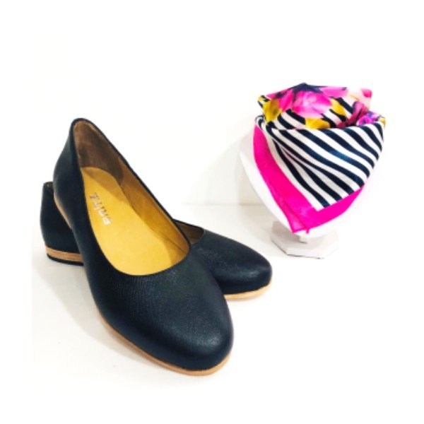 Producto - Chatitas Sally negras lisas