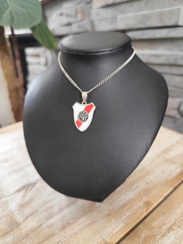 Producto - Collar River plate esmaltado. Acero quirúrgico.