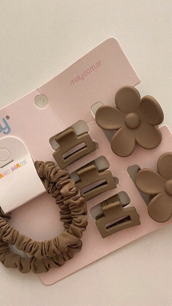 Producto - Set de broches y coleros Mely. Marrón oscuro