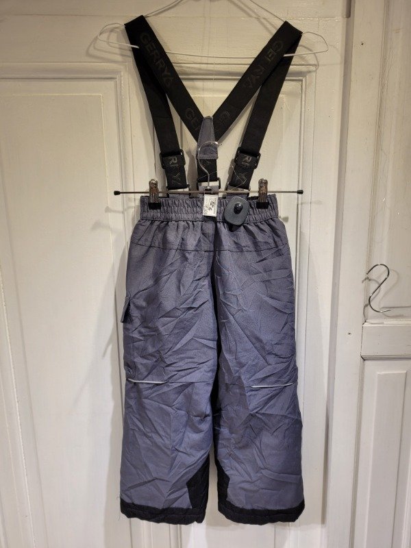 Producto - Pantalón de ski GERRY gris con trampa de nieve Talle 6 años - PRECIO: 120X - 1