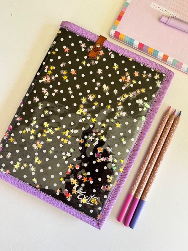 Producto - Funda cuaderno común en nylon estrella