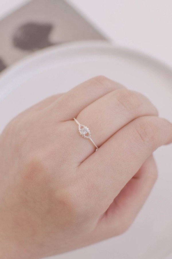 Producto - Anillo fino con dije ojo turco plata