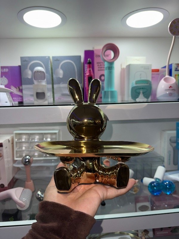 Producto - Conejo con bandeja dorado