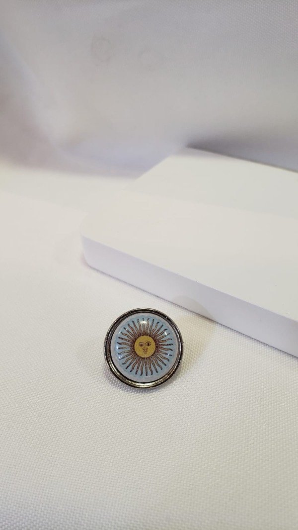 Producto - Pin Sol de Mayo