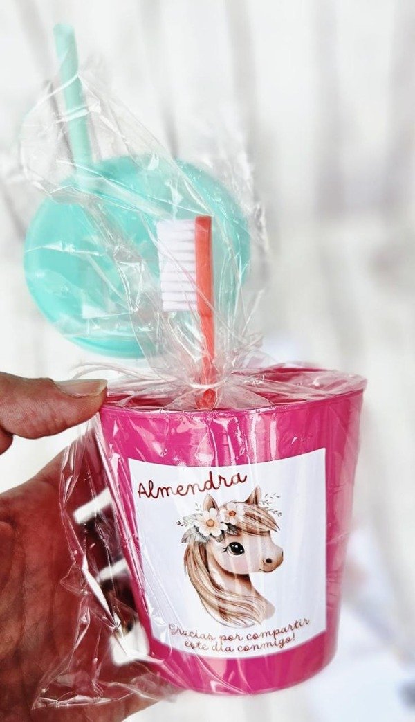 Producto - Vaso con cepillo de dientes - 8