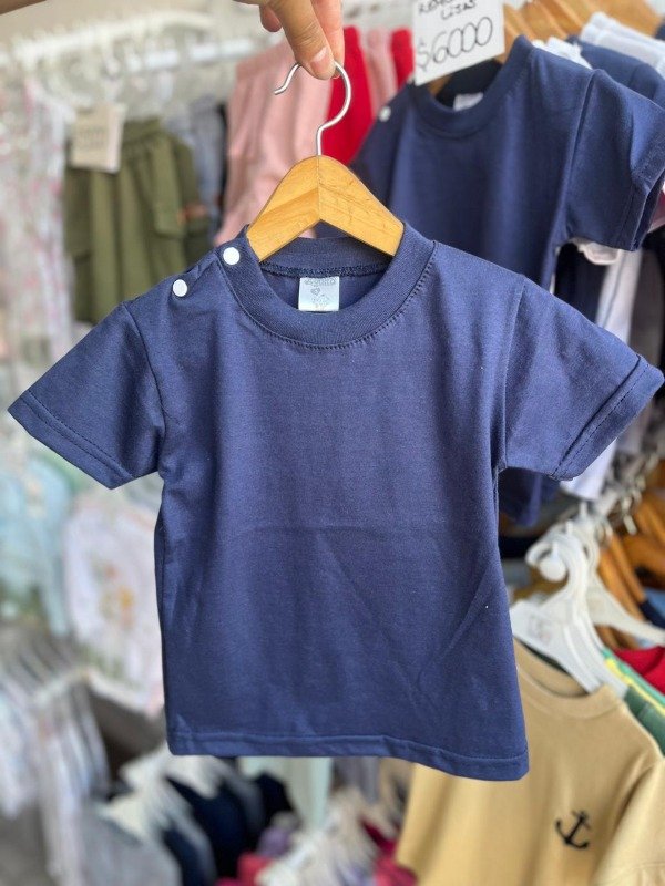 Producto - Remera de algodón lisa