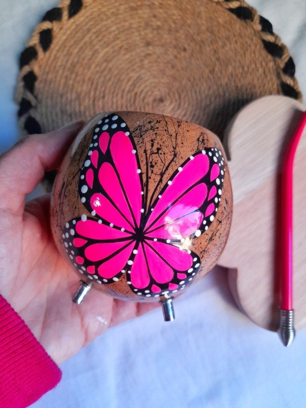 Producto - Mate Mariposa fluo bebe patitas EN STOCK