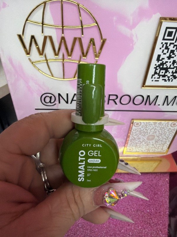 Producto - Esmalte city girl N57 super oferta
