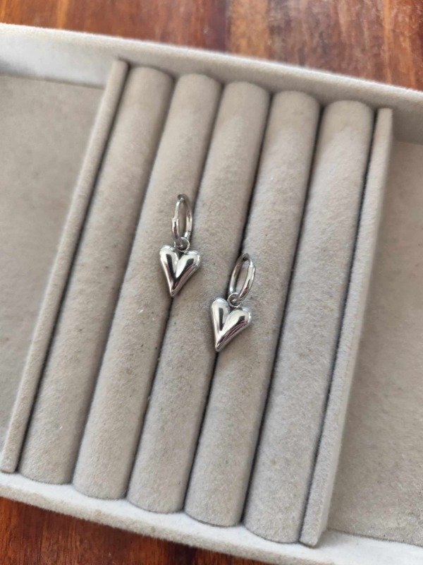 Producto - Aros argolla corazón inflado modelo 2. Acero quirúrgico
