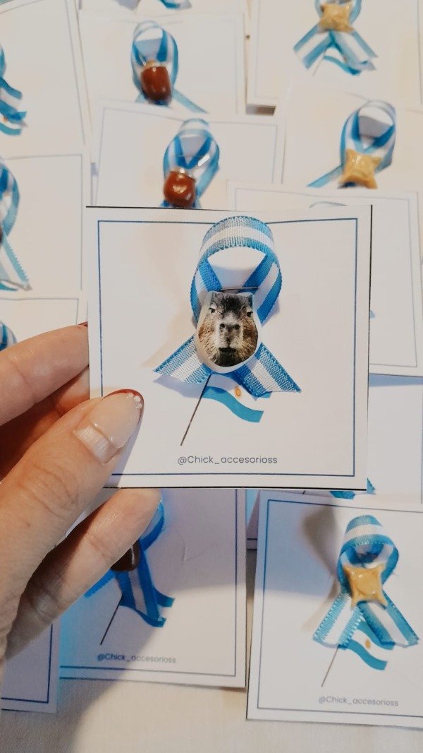 Producto - Escarapela carpi