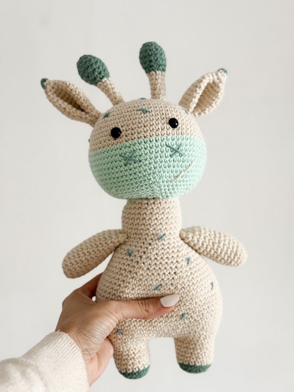Producto - Jirafa apego verde