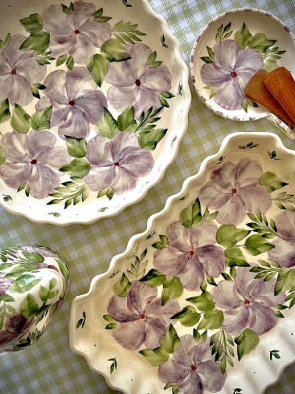 Producto - Bandeja CIRCULAR c borde ondulado VIOLETA/VERDE