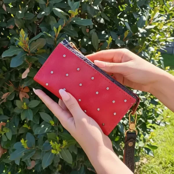 Producto - Billetera clásica combinado rojo y negro