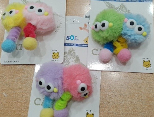 Producto - Pompones De Lana Para Mascota Con Ojo Y Patitas109-54 #13549