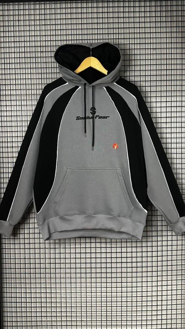 Producto - BUZO OVERSIZE SNAKE FEAR