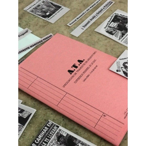 Producto - La carpeta Rosa de A.T.A (AMT)