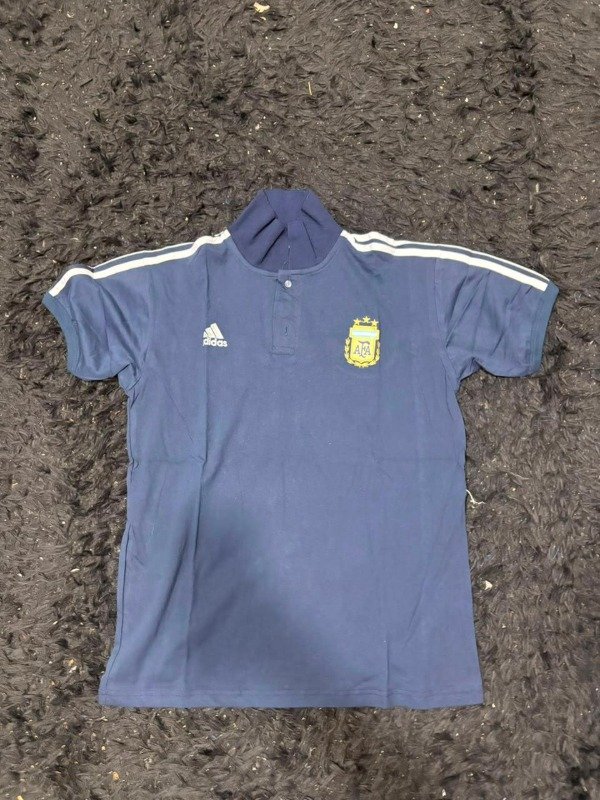 Producto - CHOMBA SELECCION ARGENTINA AZUL MARINO